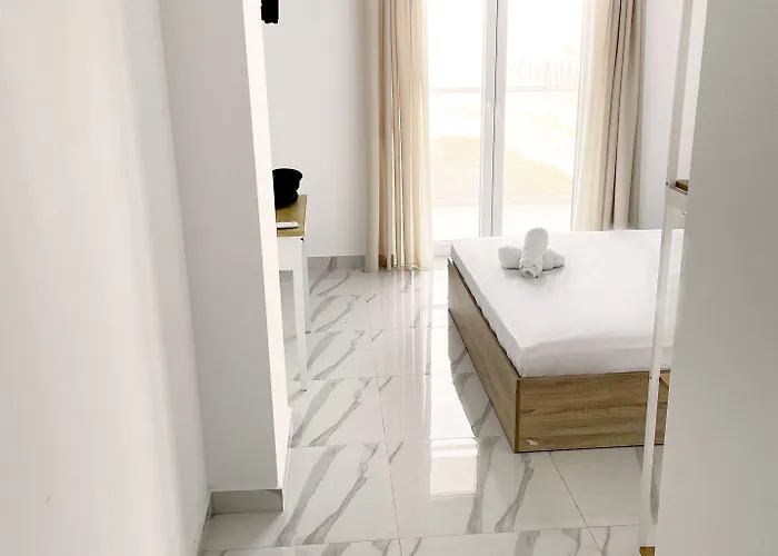 Blue Dream Apart Otel Afytos